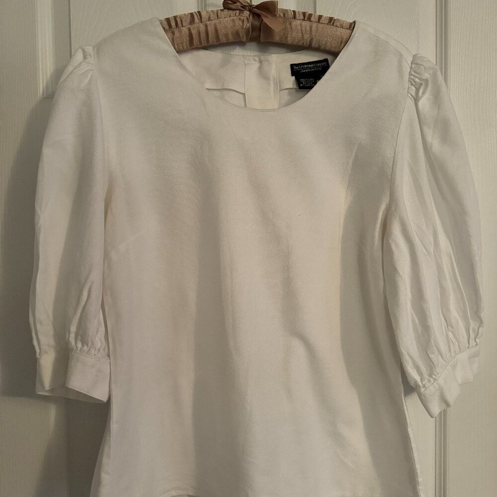 J. Peterman White Cotton Scoopneck Top w Buttoned Back & Cuffed Elbow Sleeves 14